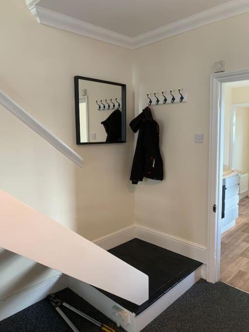 Stylish 2 Bed Riverside House, 2 Kingsize Beds, Free Parking Дом отдыха Саутгемптон